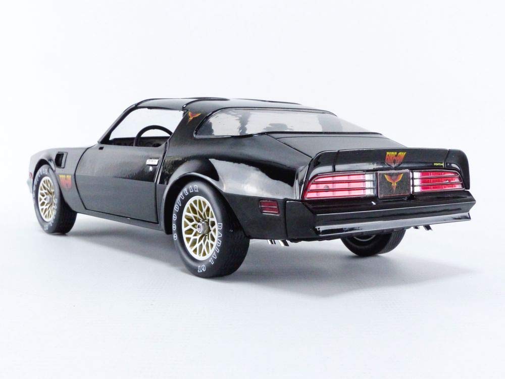 Greenlight 1977 Pontiac Firebird Trans Am T/A Fire Am by